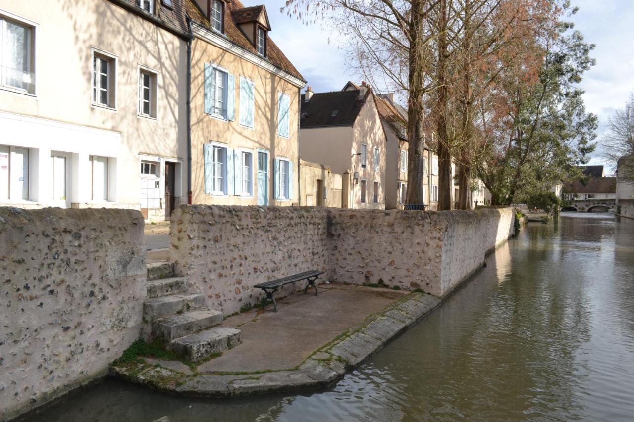 L'Essentiel De Chartres Apartman Kültér fotó